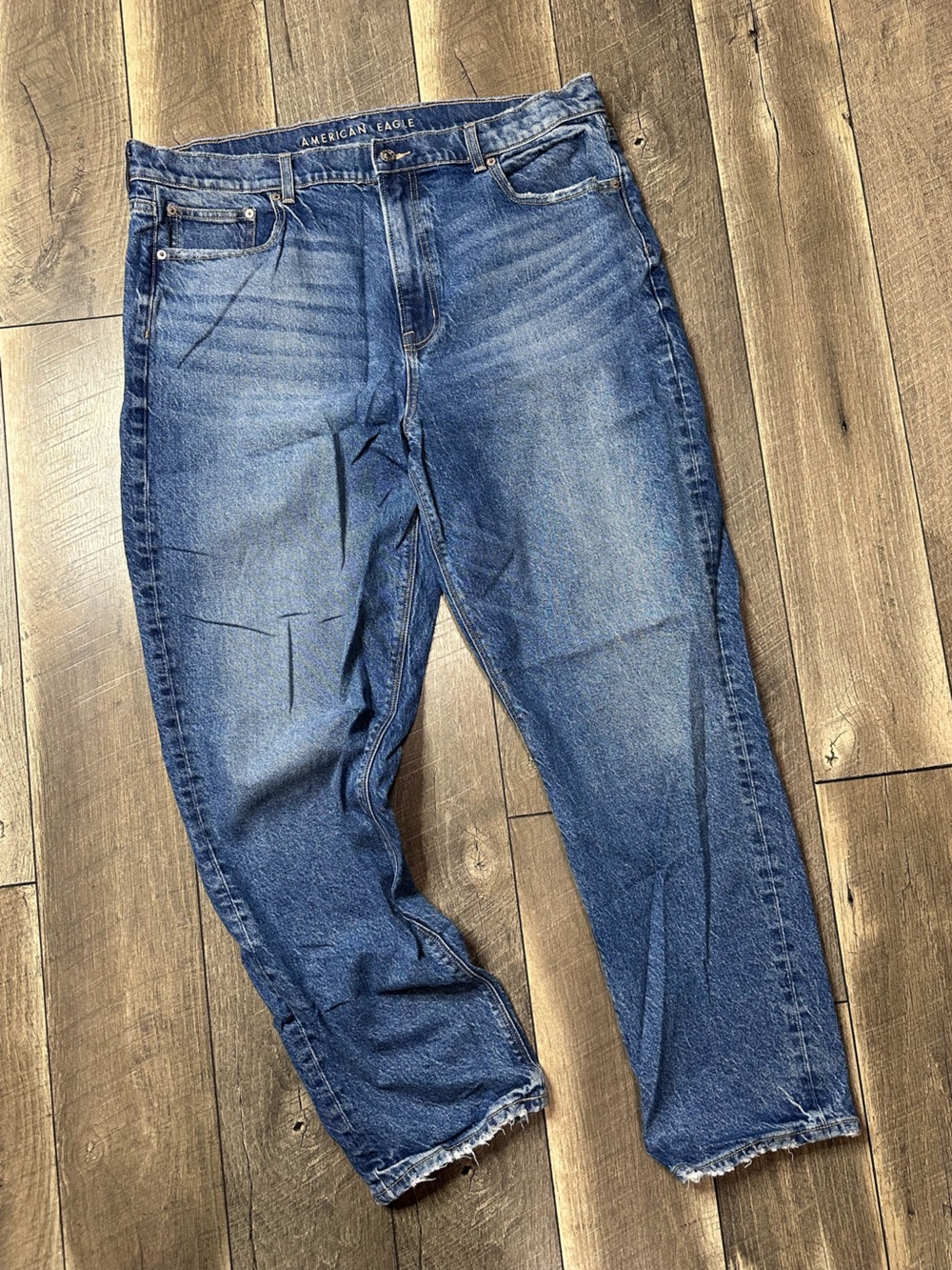 American Eagle Super Hi Rise Straight Leg Jeans